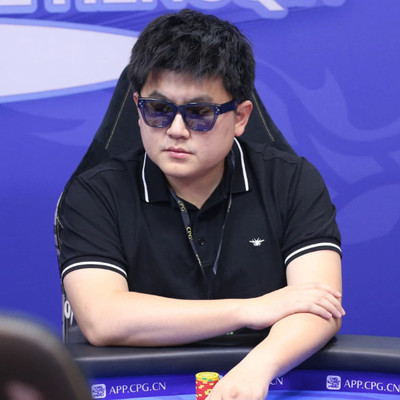李昱霖