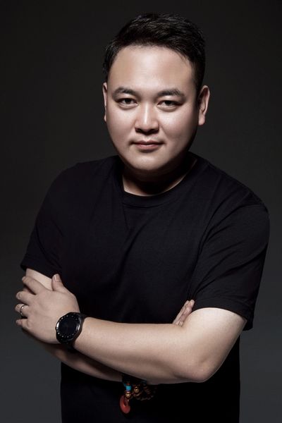 应张彬