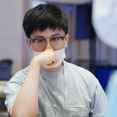 李有侃